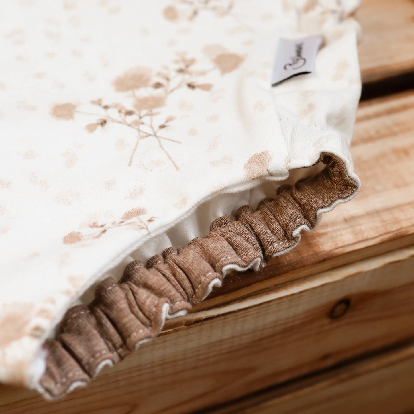 Sommerromper Blumen braun Böhnens