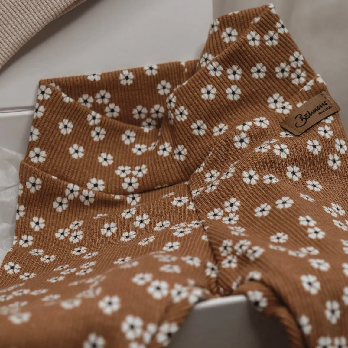 Baby Geschenkbox Hase und Blume