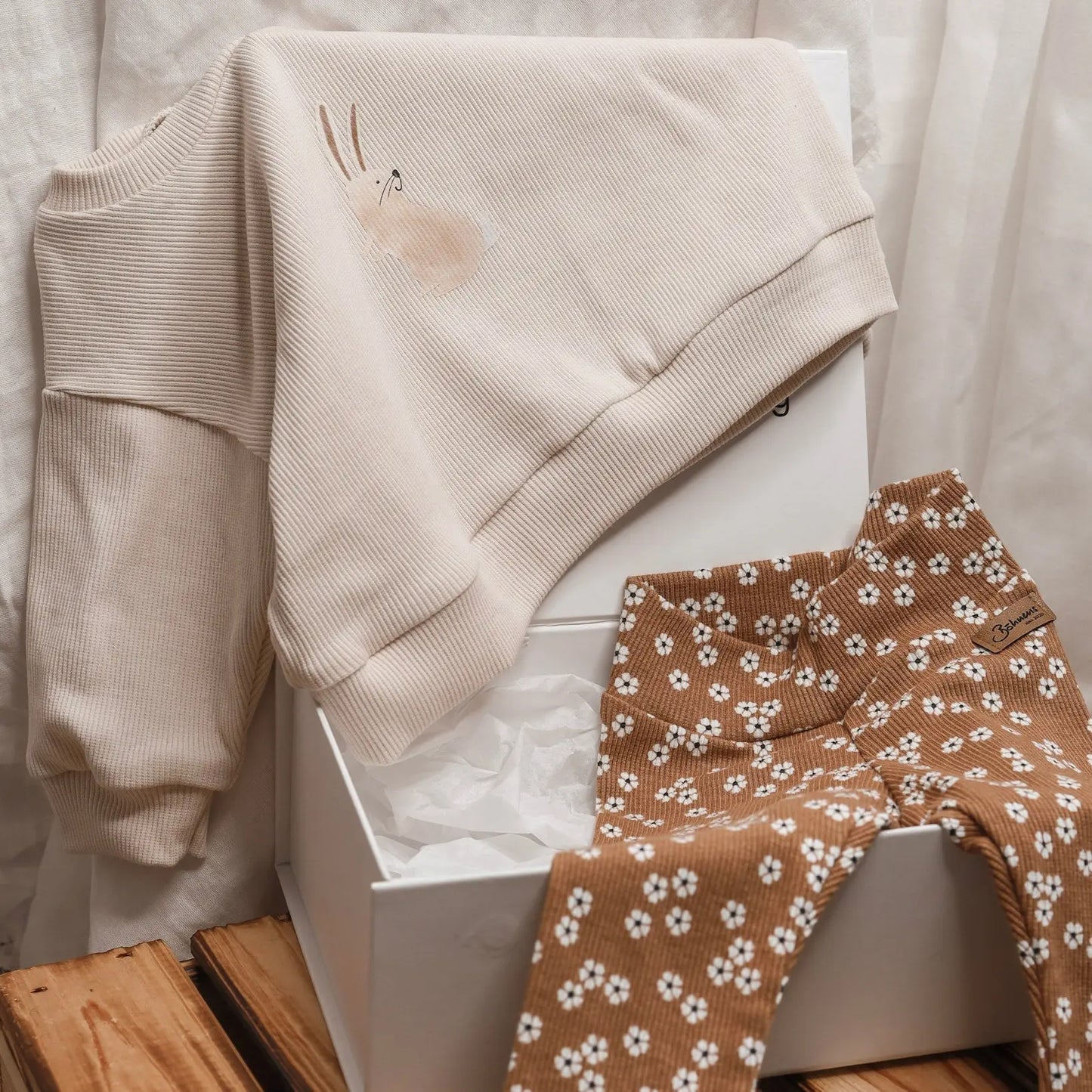 Baby Geschenkbox Hase und Blume