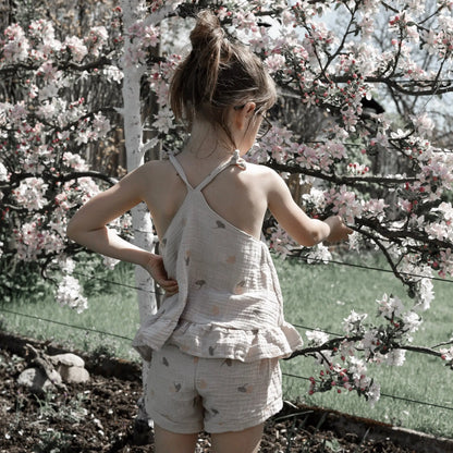Musselin Set Kinder Top und Shorts getragen