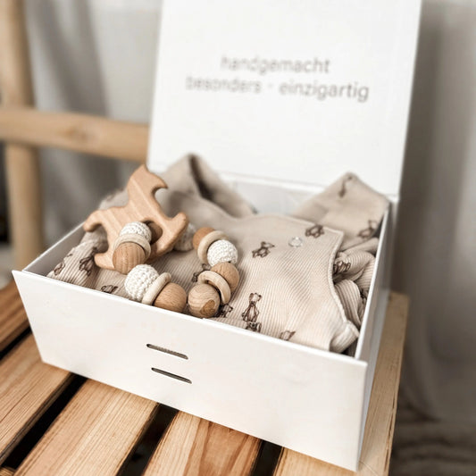 Baby Geschenkbox Bär handgemacht