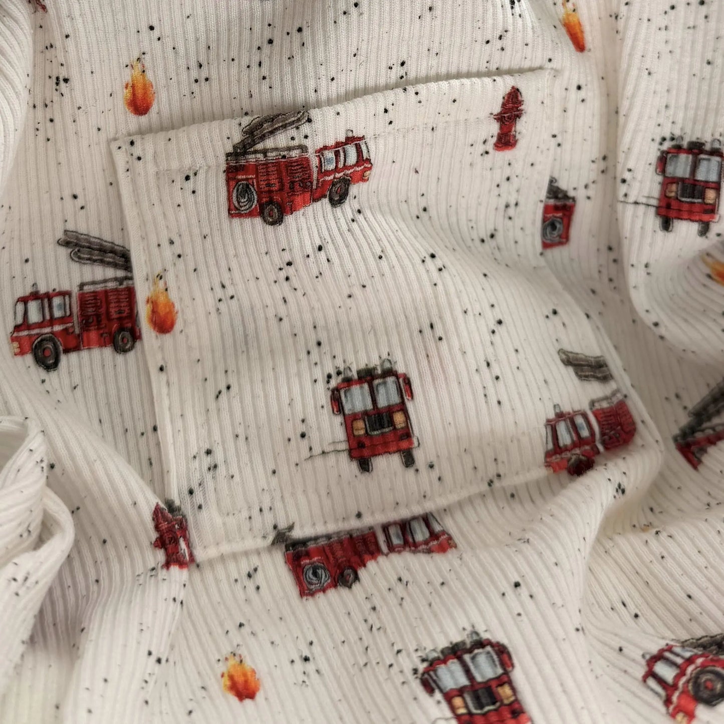 Geschenkbox Baby Feuerwehr Detail 